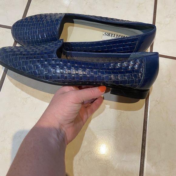 Trotters Liz in navy sz 12W - Picture 4 of 8